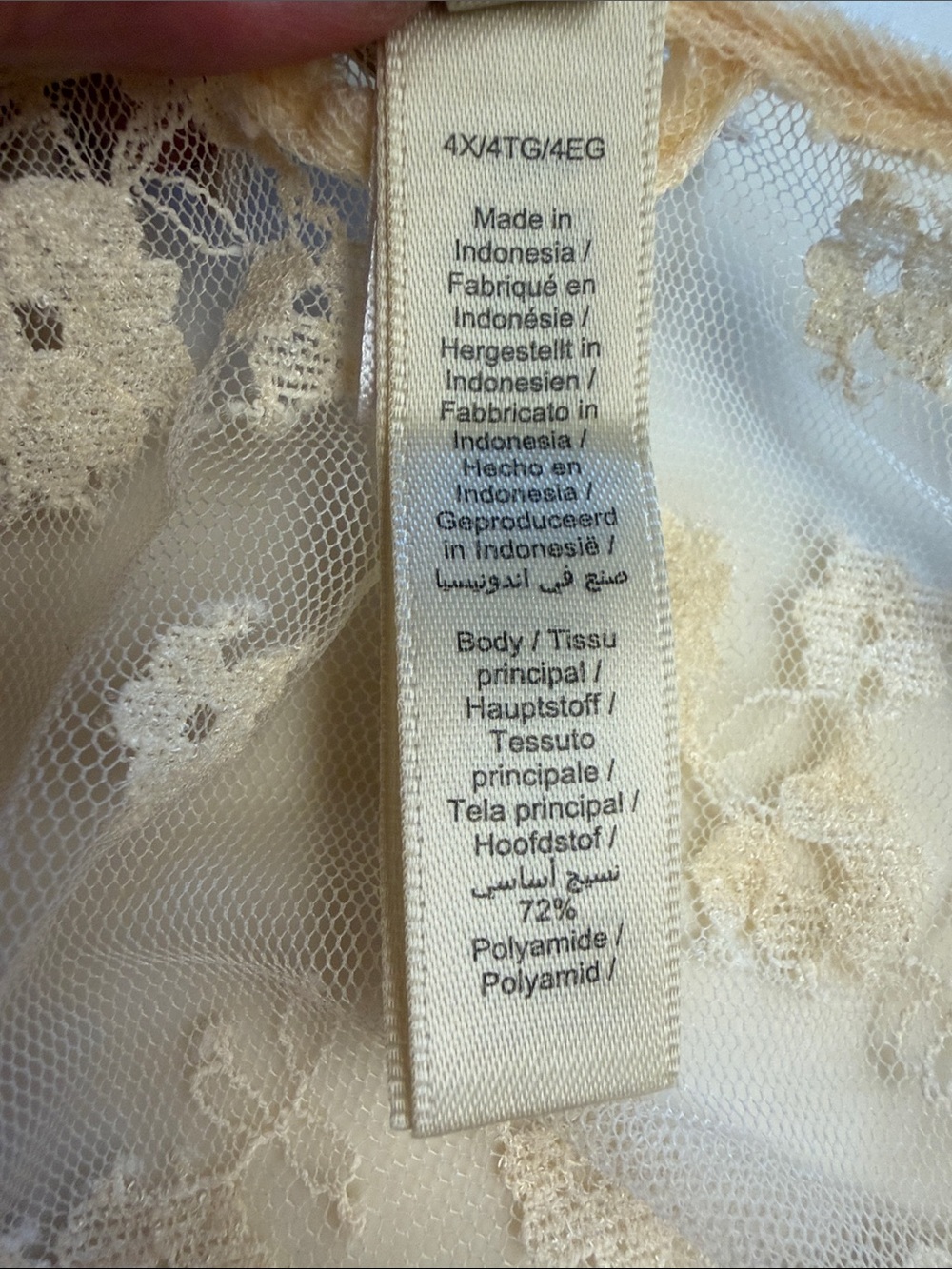 SKIMS Spring Intimate Robe in Butter Two Tone 4X - Picture 7 of 8